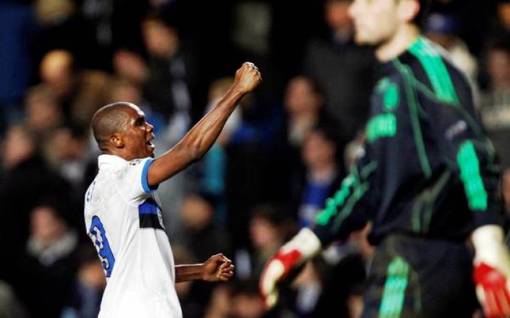 Ето'о олекна с едно Бентли