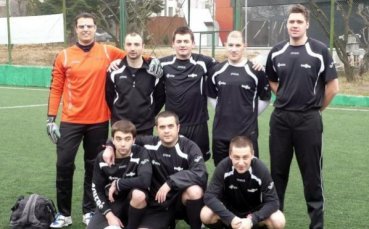 Разгромна победа за Гонг с 9:1