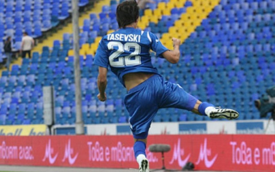 Тасевски и Митрев подновиха пълноценни тренировки с Левски