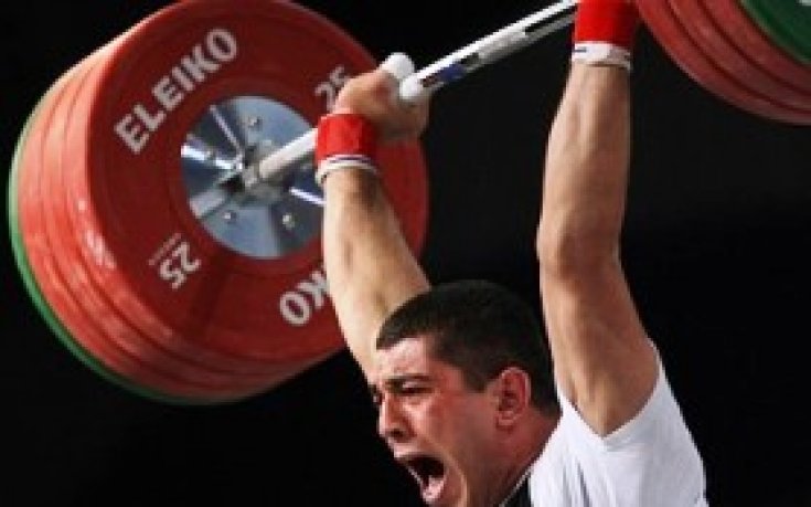 Арменец с титлата при 85-килограмовите в щангите