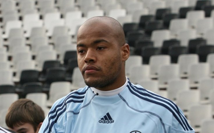 Райс Мболи получи повиквателна за националния на Алжир