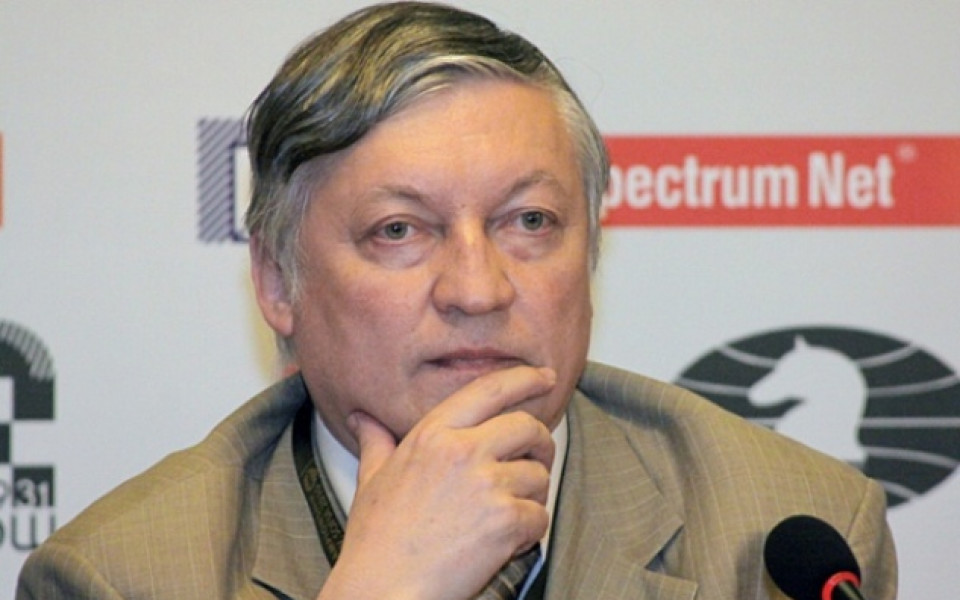 Руската федерация издигна кандидатурата на Карпов за президент на ФИДЕ