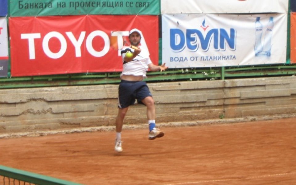 Тодор Енев не излезе на корта за полуфинала във Варна