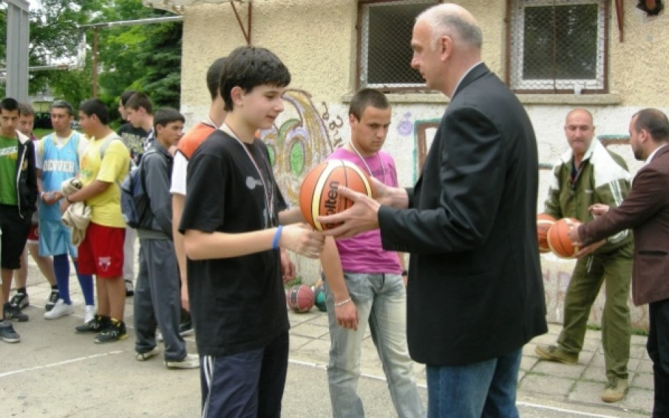 200 деца спортуваха в Русе с „Аз обичам спорта”