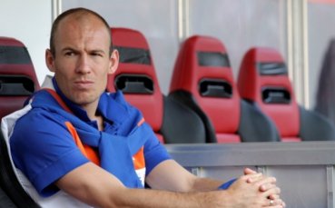 Добра новина за Холандия: Робен лети за ЮАР, ще може да играе