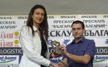 Брънзова, Костова и Перостийска отказали да играят за България, Чиров лекува контузия