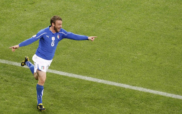 Тоти се скъса да хвали Де Роси