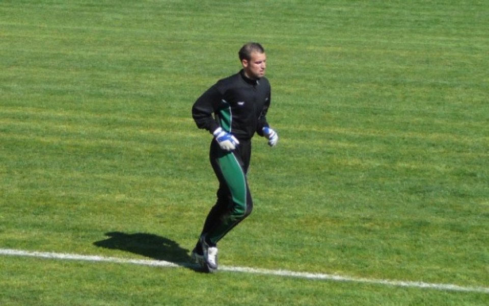 Локо Сф започна с трима нови, чака Писаров