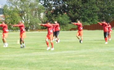 Само 13 тренират с ЦСКА