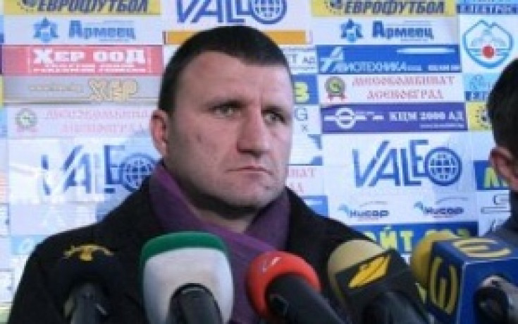 Националният отбор от свободни агенти играе в Гърция пред куп мениджъри