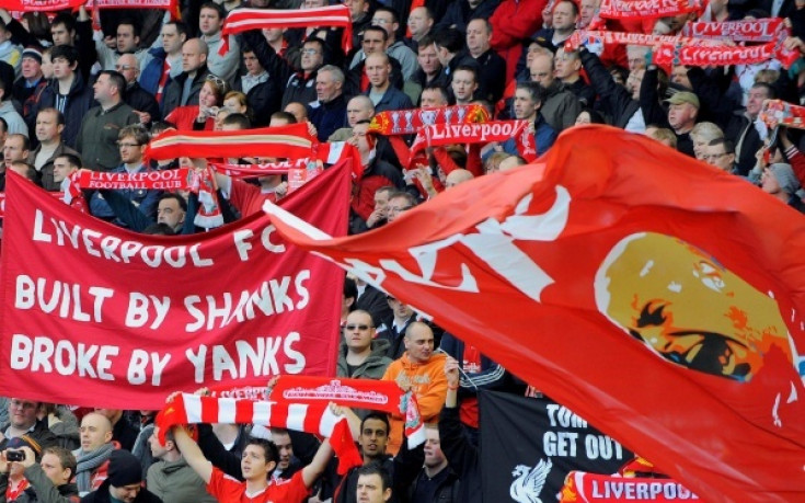 Български фенове на Ливърпул се включиха в протестите срещу Хикс и Джилет