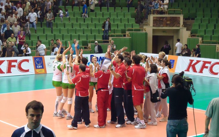 Волейболистките ни готови за финал в Евролигата, шансът за злато – 25%