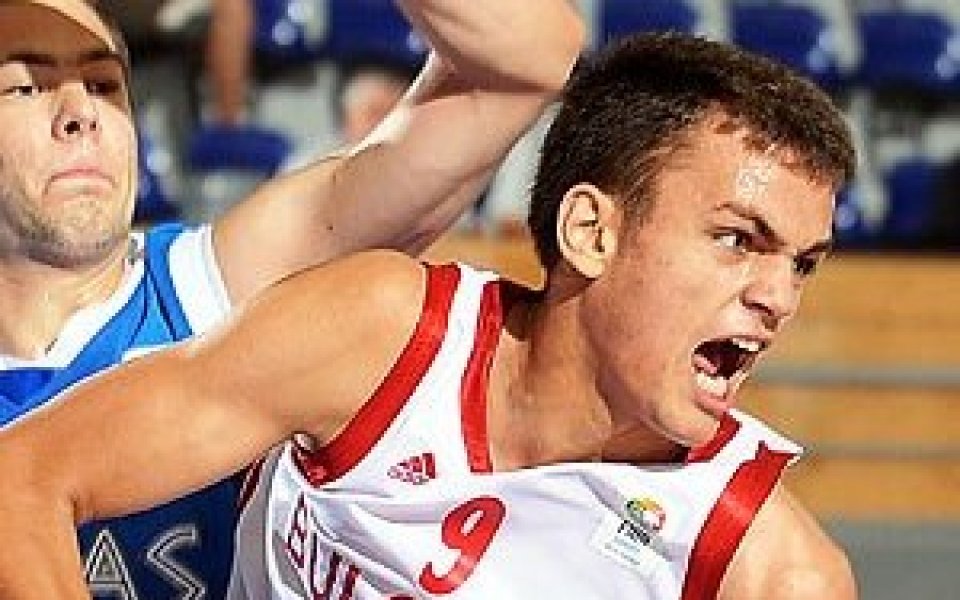 Юношите потеглиха със загуба от Италия на Европейското