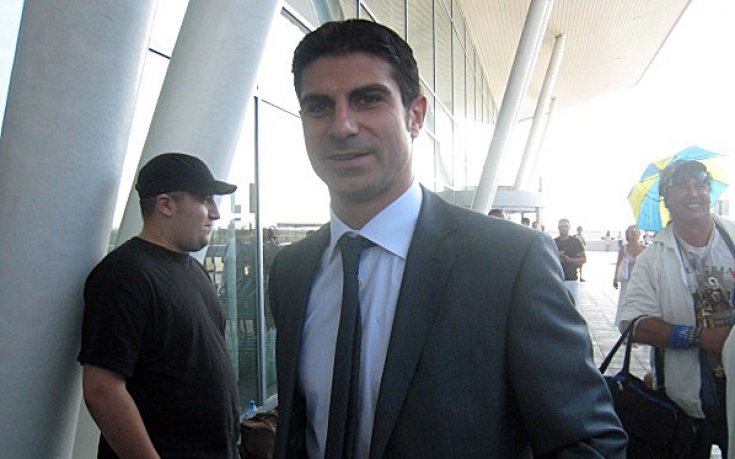 Георги Иванов първи дойде на летището, предпочете да не говори