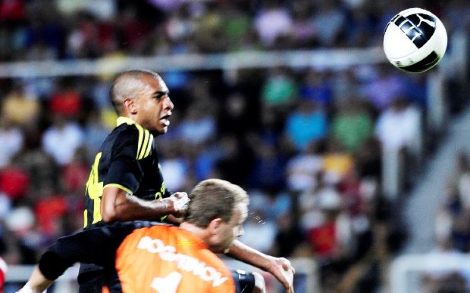 Нгог остава в Ливърпул на 100%