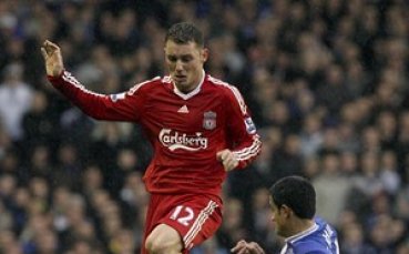 Аурелио подписа с Ливърпул за още две години
