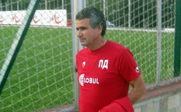 ЕКСКЛУЗИВНИ СНИМКИ: Йовановски изведе ЦСКА за първата си тренировка
