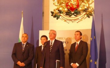 България очаква да спечели битката между бански и кожуси за шахматната олимпиада