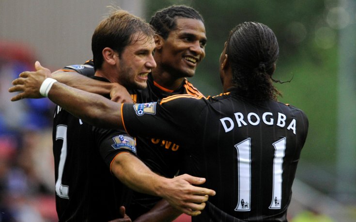 Челси продължава да бродира, вкара нови шест