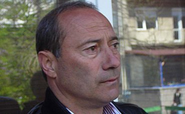 Емил Велев пробва двама в контроли през седмицата