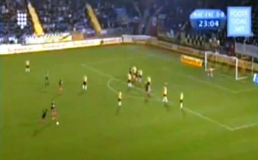ВИДЕО: Уникален гол на Слори от 30 метра
