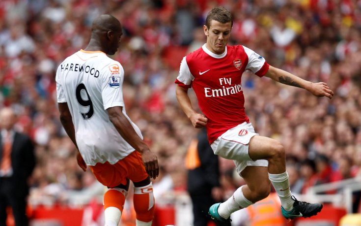 Играч на Арсенал опитал да помогне на пребито момиче