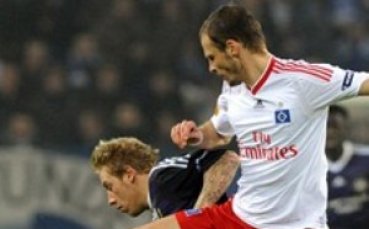 Лил взима чешки национал от Хамбургер