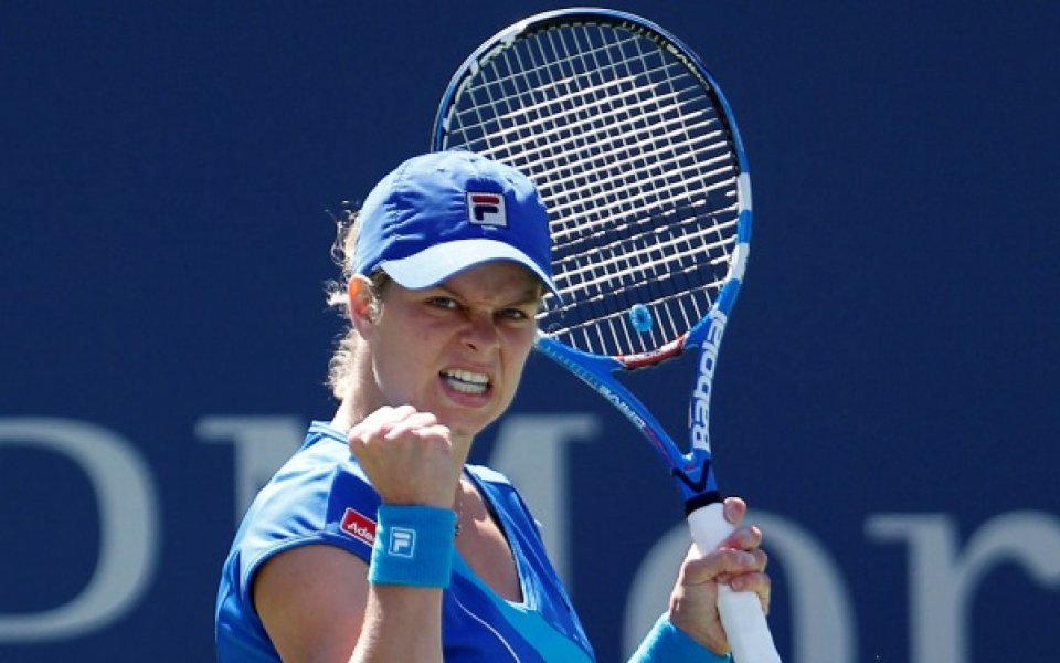 Клайстерс – Звонарьова е финалът на US Open при жените