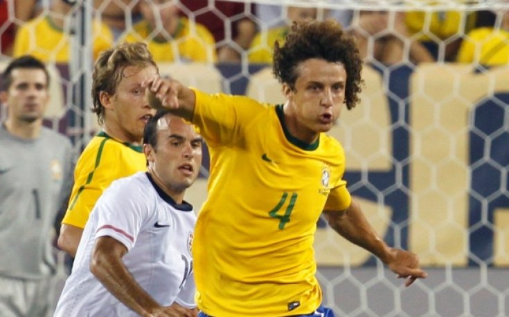 Барселона с интерес към Давид Луиш