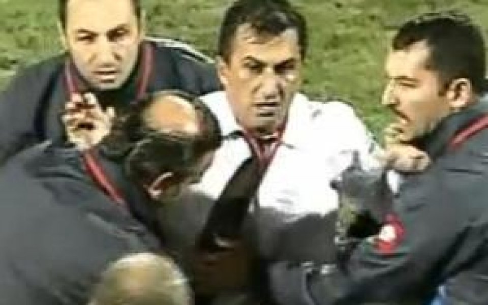 ВИДЕО: Кървава драма на мач от втора турска лига