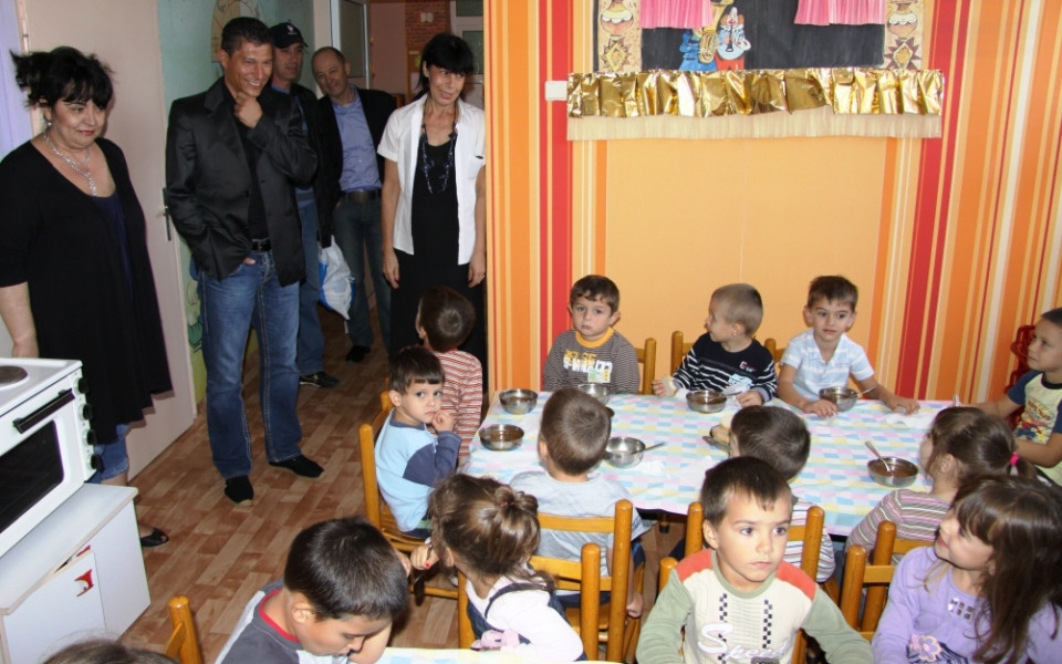 Черноморец стана кръстник на малчугани от детска градина