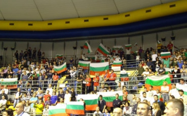 Свършиха билетите за България - Бразилия