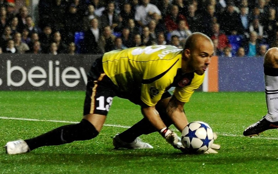 Твенте спечели дерби, Михайлов пусна два гола