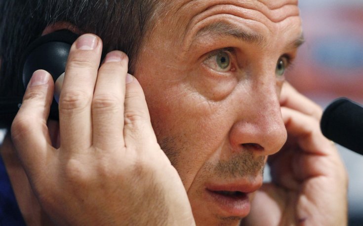 Треньорът на Панатинайкос напусна поста си, но след това промени решението си