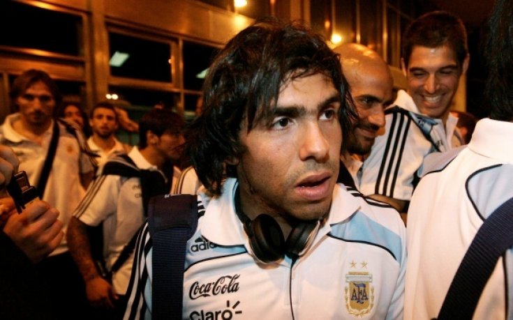 Карлос Тевес отново намекна, че скоро може да спре с футбола