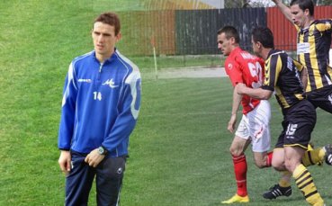 Близнаците от Левски и ЦСКА отлагат празнуването на 30-я им рожден ден