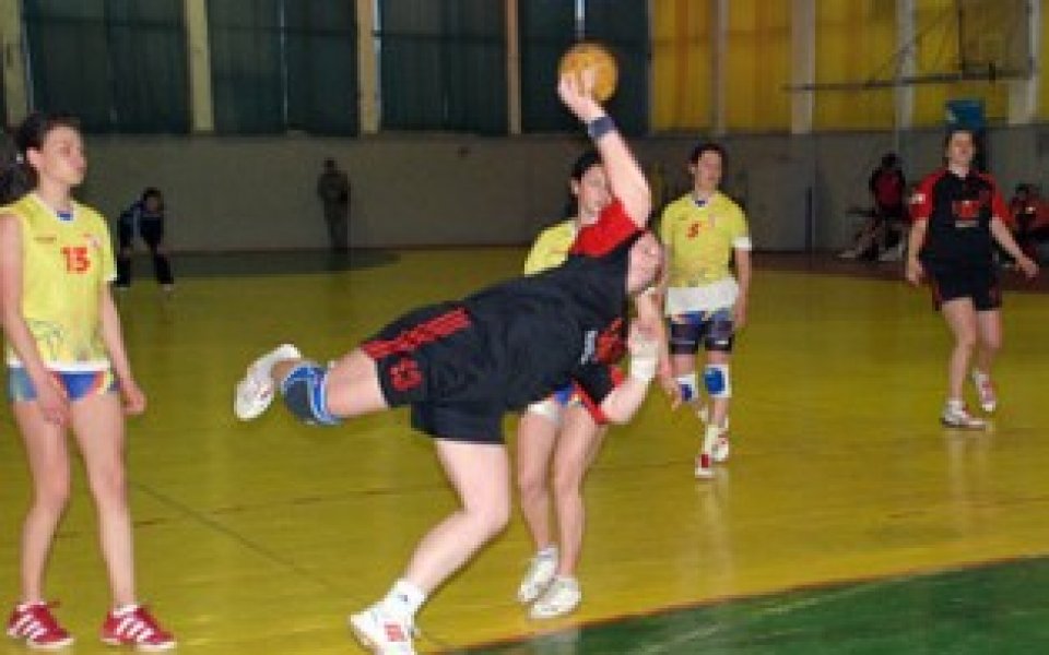 Откриха залата за спортни игри в комплекс Локомотив във Варна