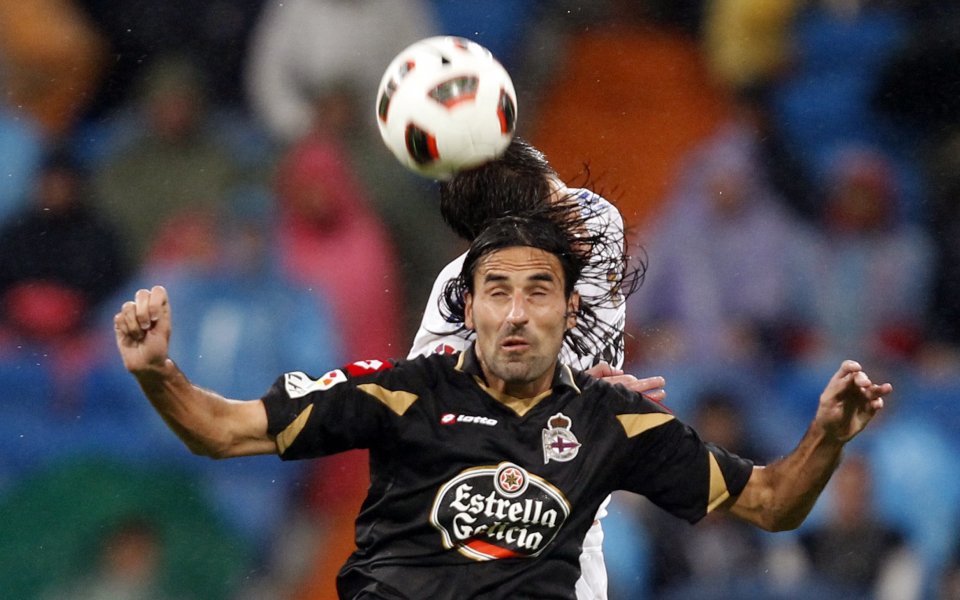 Ла Коруня остана в зоната на изпадащите след тежка загуба от Реал Сосиедад