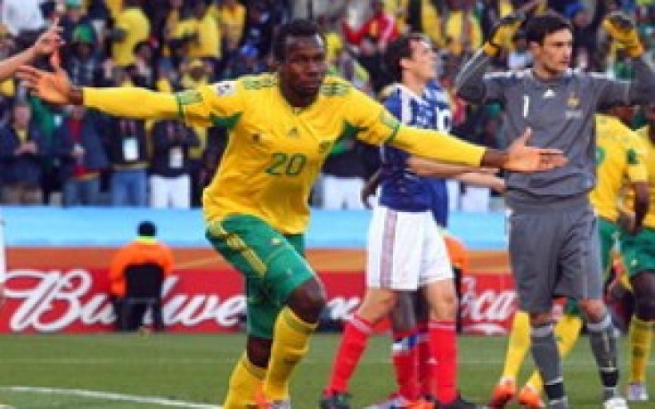 Кумало ще играе в Тотнъм