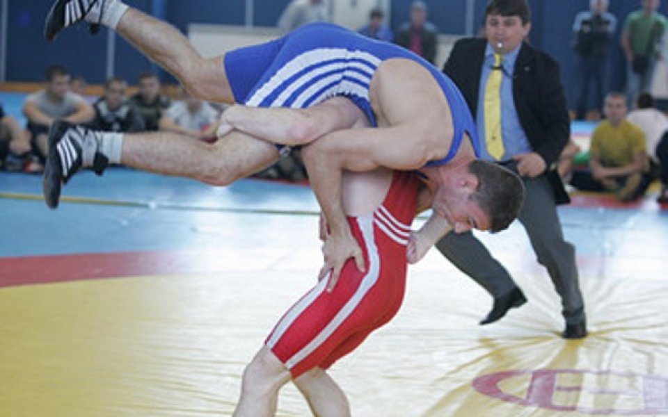 Борците ни мачкат сирийците набързо