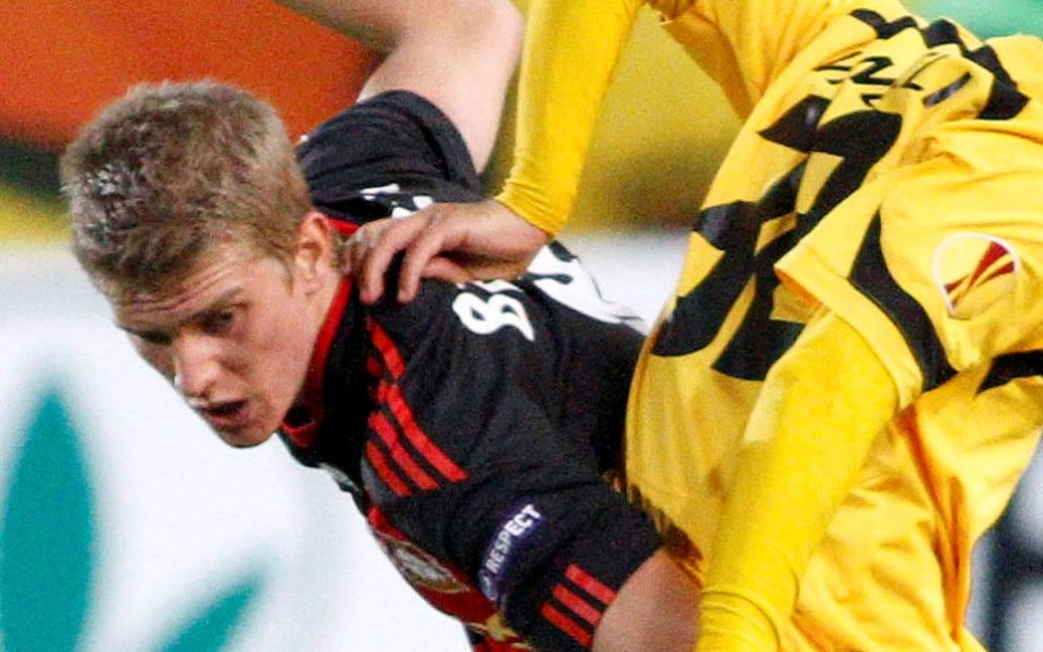 Халф на Леверкузен с контузия, под въпрос за Кайзерслаутерн