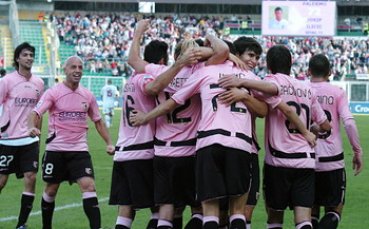 Президентът на Палермо трепери от Милан