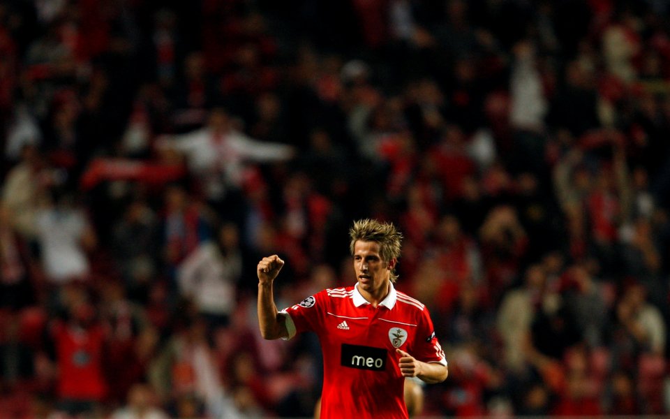 Коентрао и Варела пропускат контролата срещу Испания