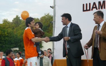 Христо Янев започва като титуляр срещу Сърбия, Попов и Божинов водят атаката