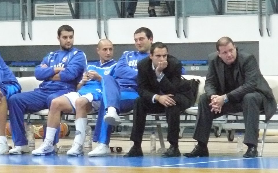 Рилски спортист се раздели с Ценов