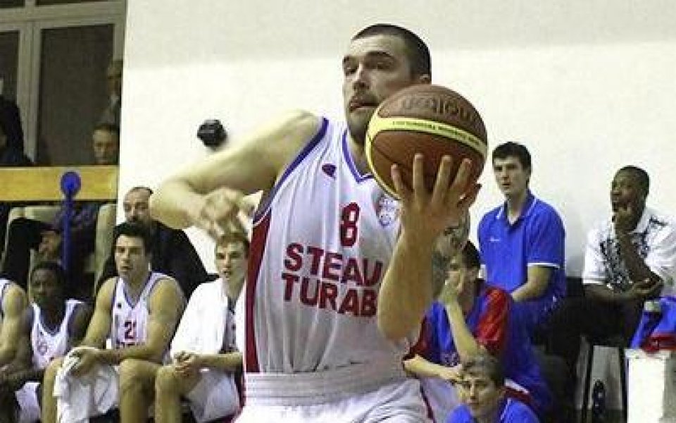 Христо Николов донесе първа победа на Стяуа в ЕвроЧалъндж