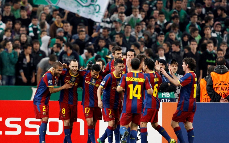 12 отбора си осигуриха място на 1/8-финалите в Шампионската лига
