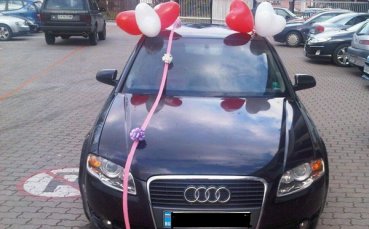Футболист на Славия подари Ауди на жена си