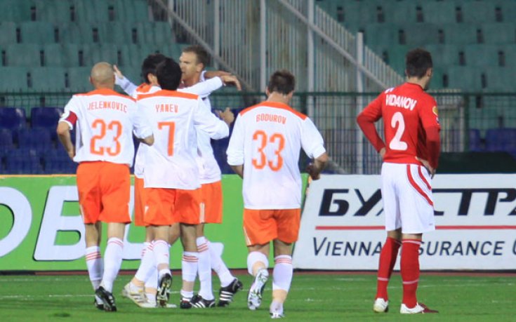 Футболистите на Литекс излизат във ваканция от вторник