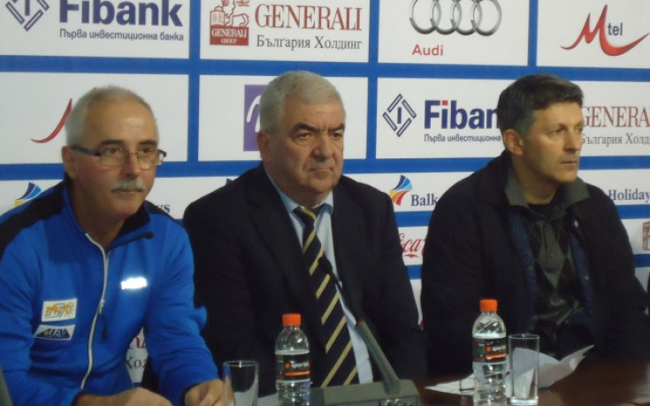 Краваров: Земя за школа на Жирардели има, но пари - не